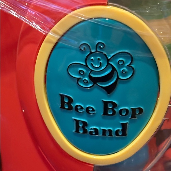 Parents Magazine Bee Bop Band Drum Full of Instruments - Picture 4 of 16